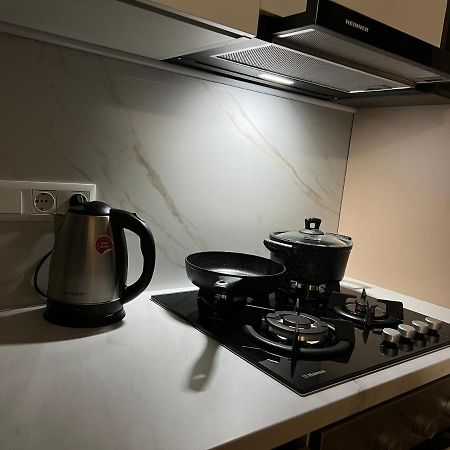 Hi-Tech Aparts Chişinău Esterno foto