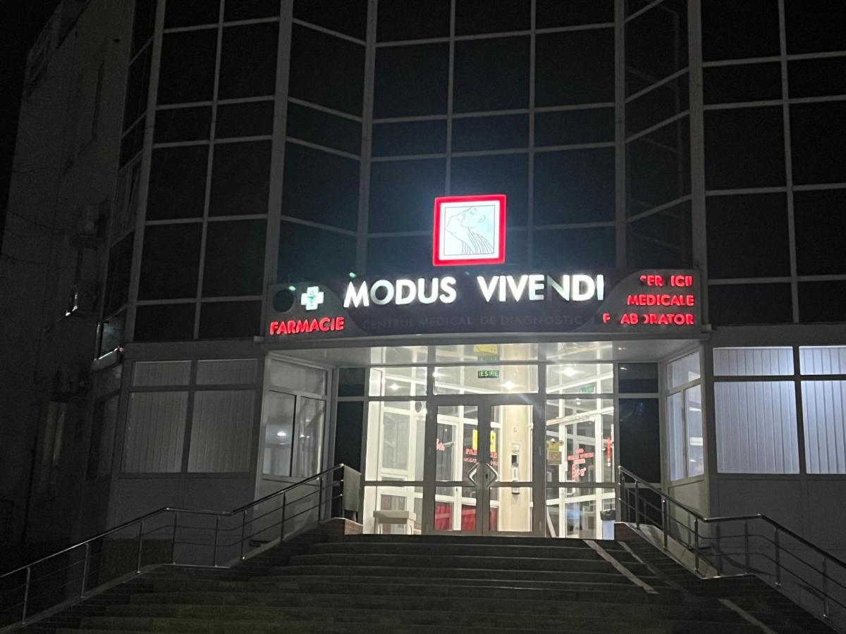 Hi-Tech Aparts Chişinău Esterno foto